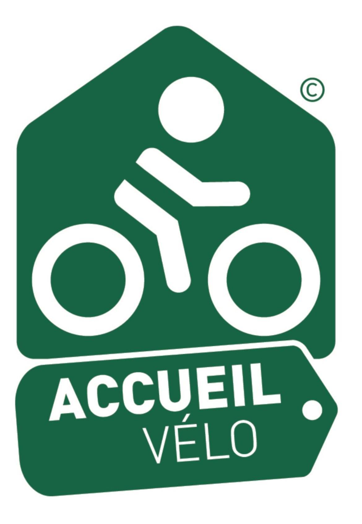Alojamento de Acomodação e Pequeno-almoço Nais 3*