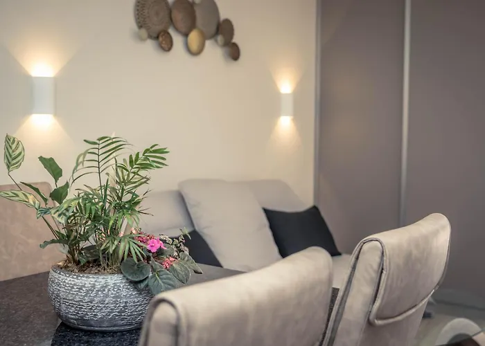 Villa Nais B&B