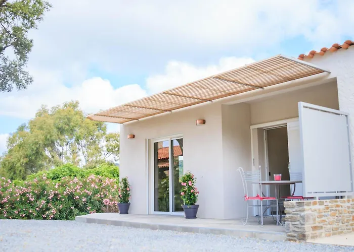 Villa Nais B&B