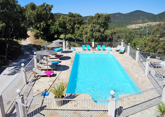 Villa Nais B&B