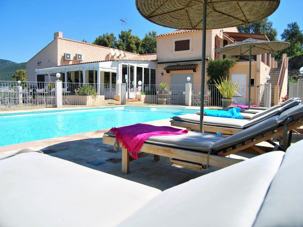 Bed & Breakfast Nais 3*